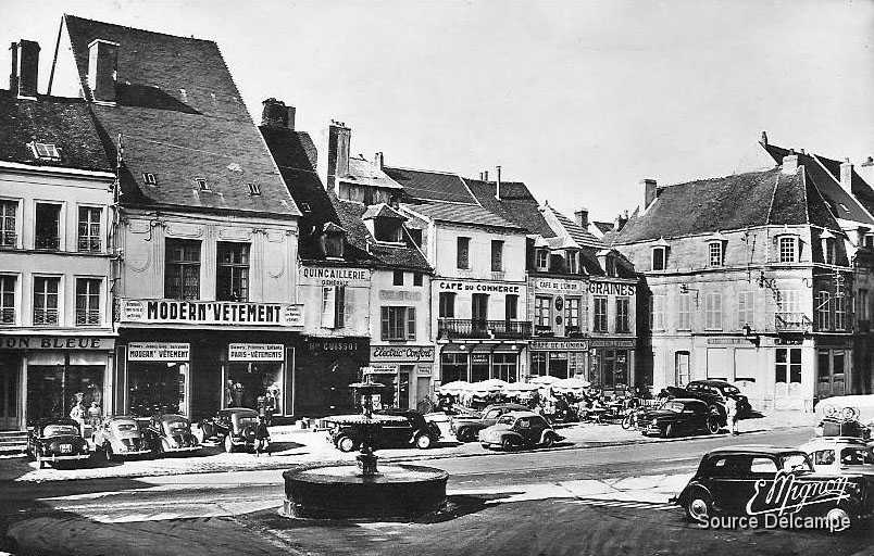 51 Sezanne Place de la Republique.jpg